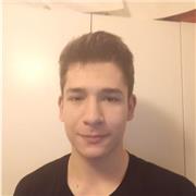 Estudiant de bachillerat amb un alt nivel d'anglès i amb interès per la docència.